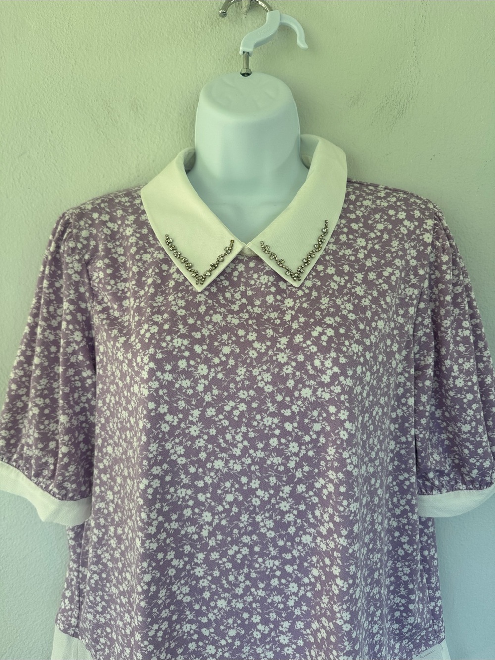 Faith & Joy light purple floral layered beaded collar blouse size large - Picture 4 of 10